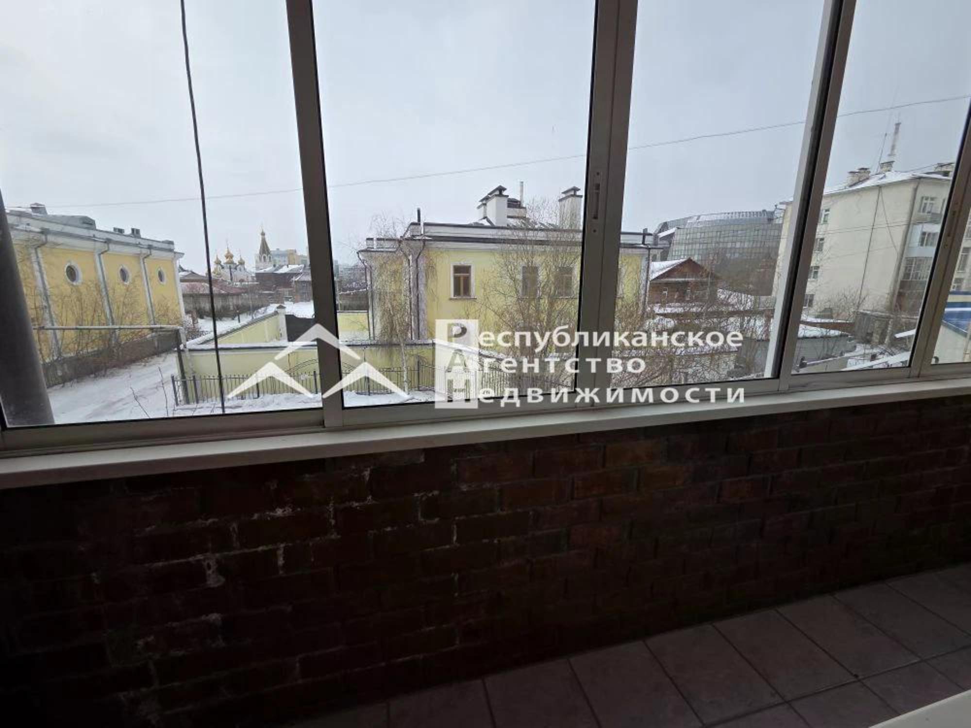Купить квартиру за 28 000 000 рублей на Аммосова, 4/3