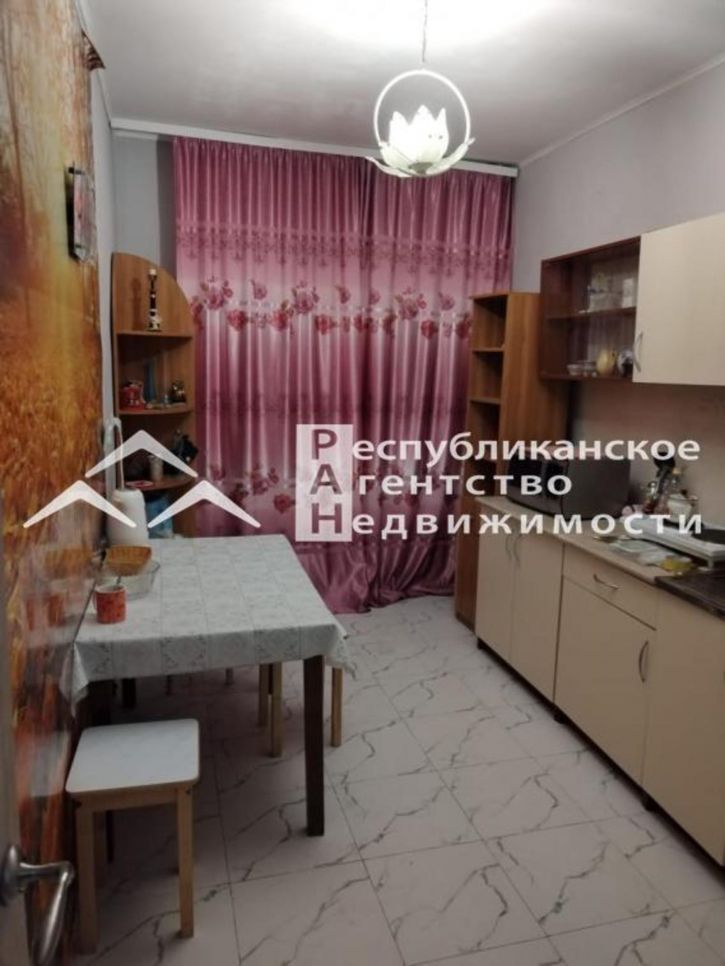 2-комн квартира Есенина, 5/1