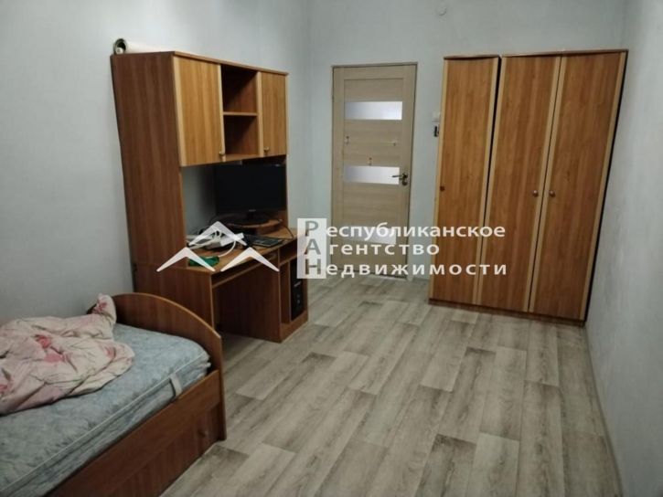 2-комн квартира Есенина, 5/1