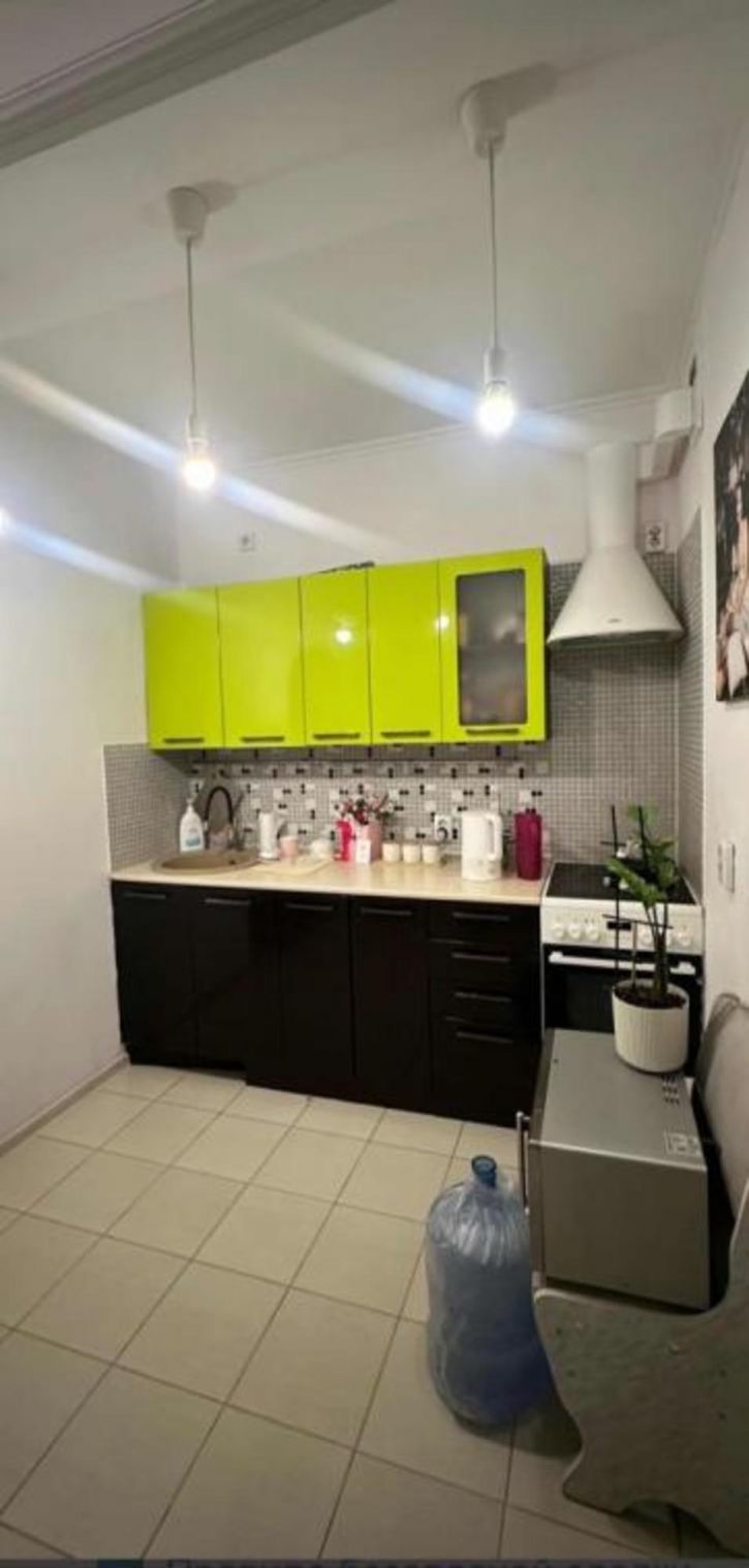 1-комн квартира Короленко, 25