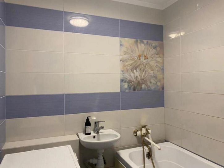 3-комн квартира Короленко, 7