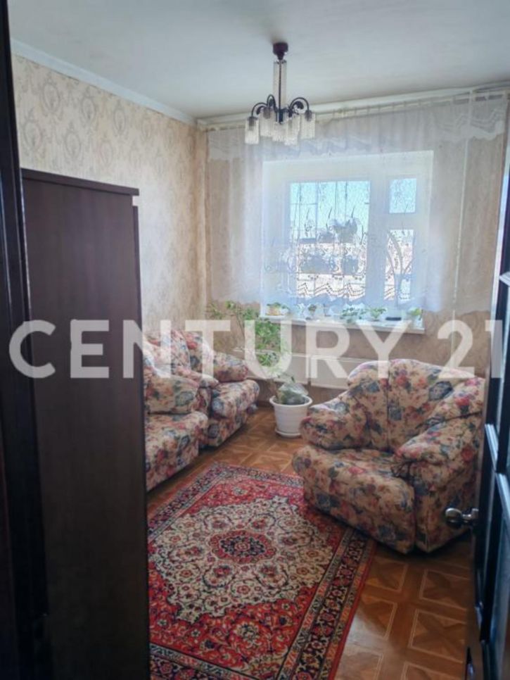 3-комн квартира 202-й микрорайон, 16