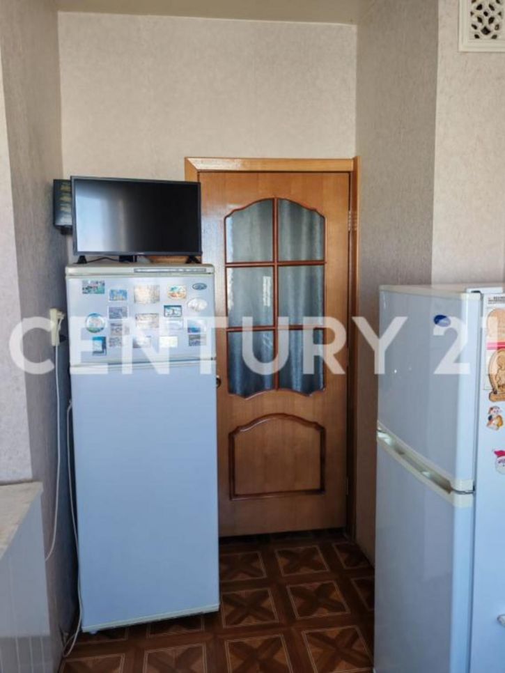 3-комн квартира 202-й микрорайон, 16