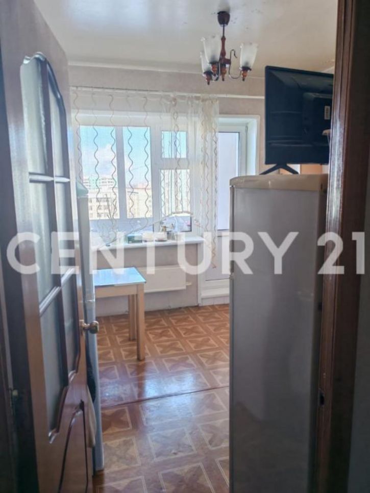 3-комн квартира 202-й микрорайон, 16