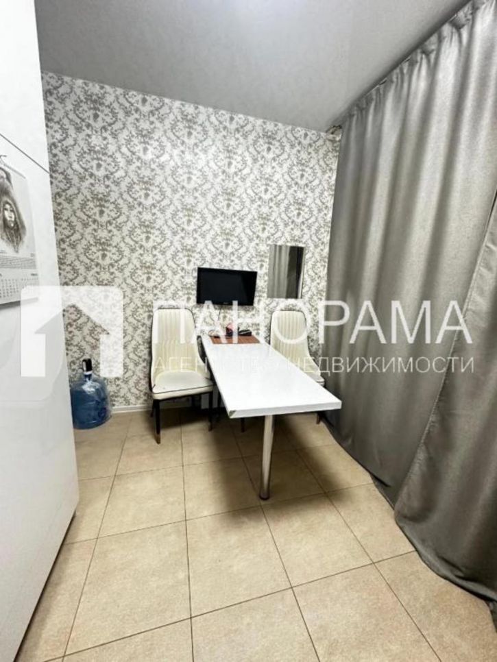 3-комн квартира 202-й микрорайон, 16