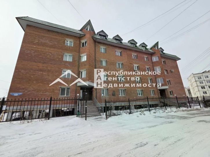 4-комн квартира Аммосова, 4/3