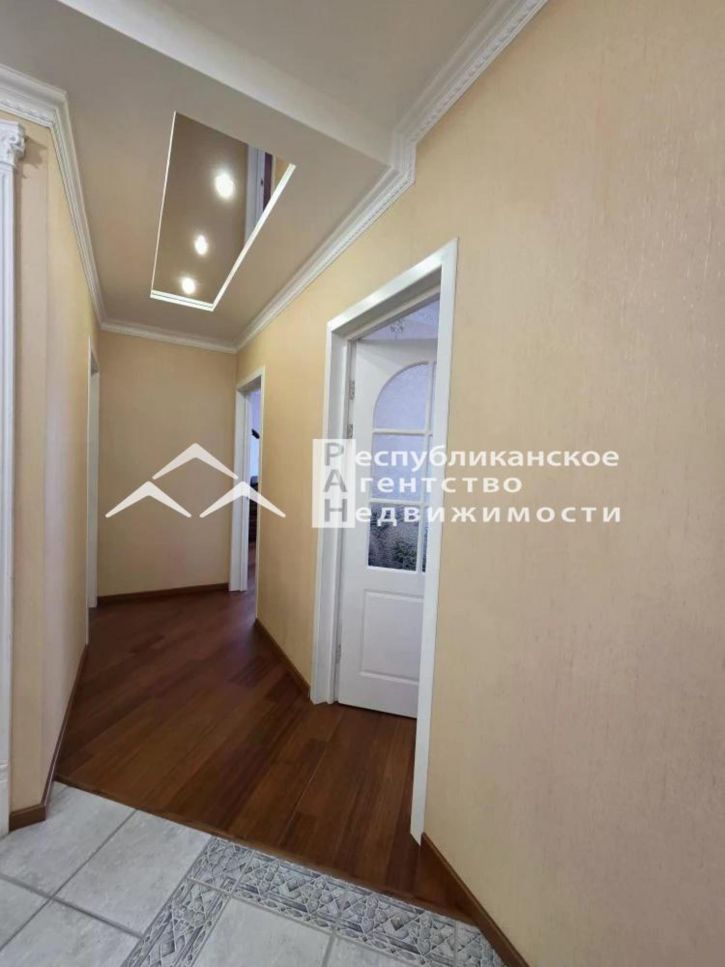 4-комн квартира Аммосова, 4/3