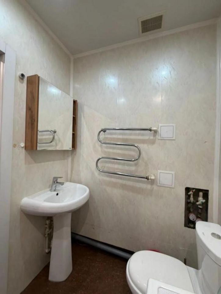 1-комн квартира Петровского, 38