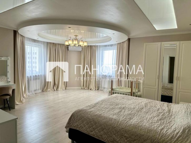 4-комн квартира Красноярова, 1
