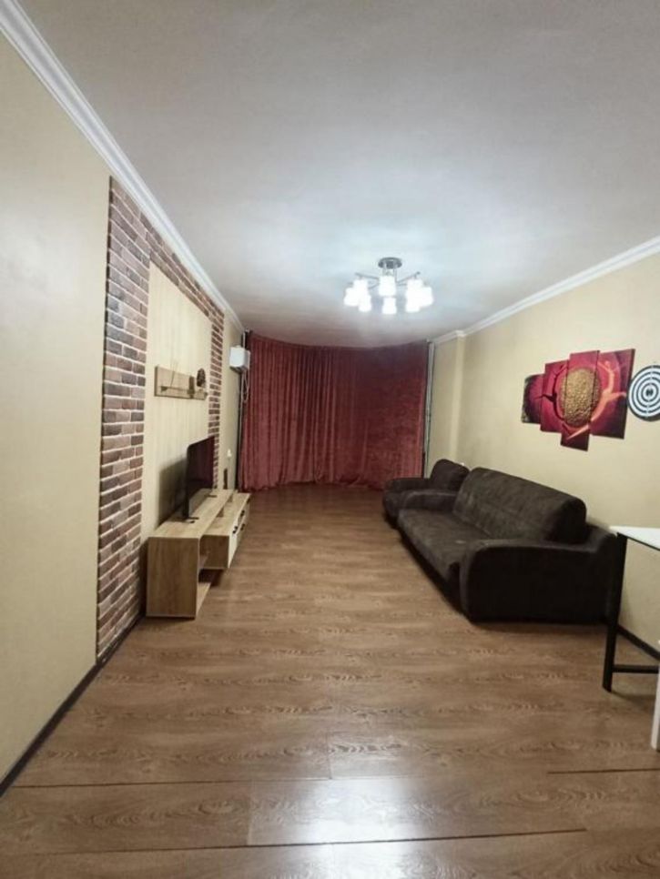 2-комн квартира Красноярова