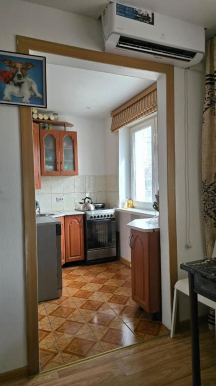 3-комн квартира Дзержинского, 22