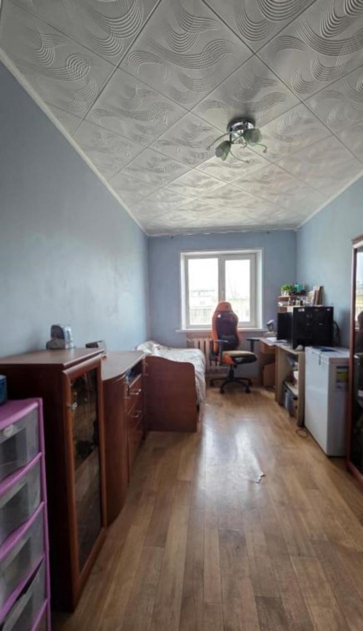 3-комн квартира Дзержинского, 22