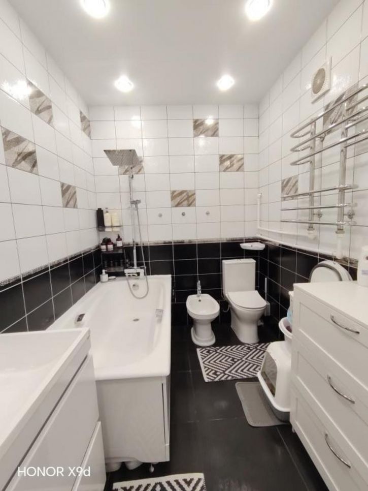 4-комн квартира Петра Алексеева, 83/9