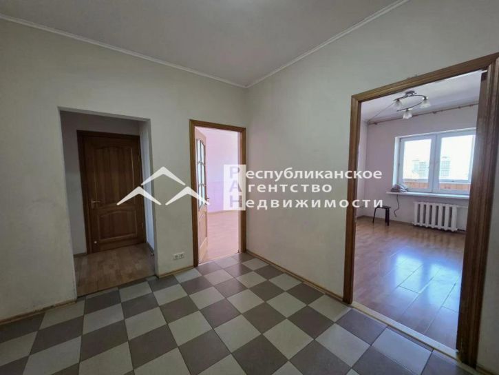 4-комн квартира Петра Алексеева, 83/18