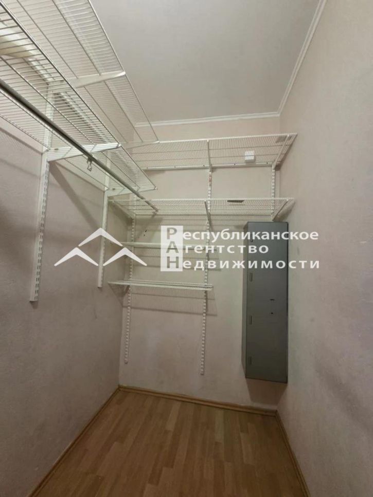 4-комн квартира Петра Алексеева, 83/18
