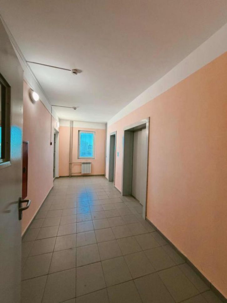3-комн квартира Крупской, 37А