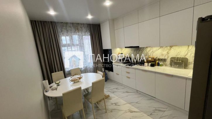 3-комн квартира Свердлова,  5
