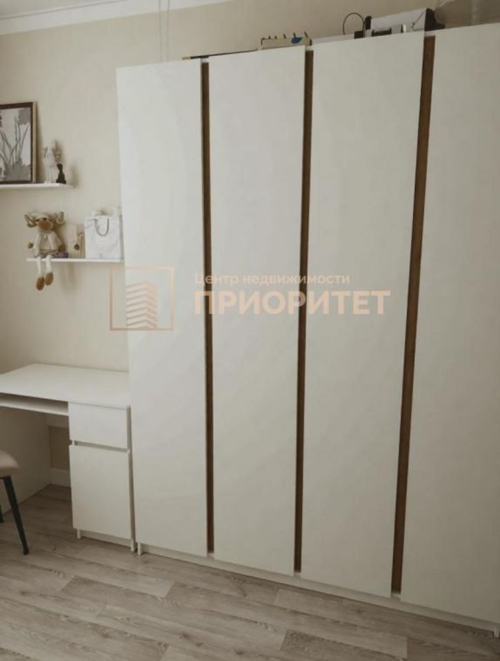 2-комн квартира Александра Захарченко,  13