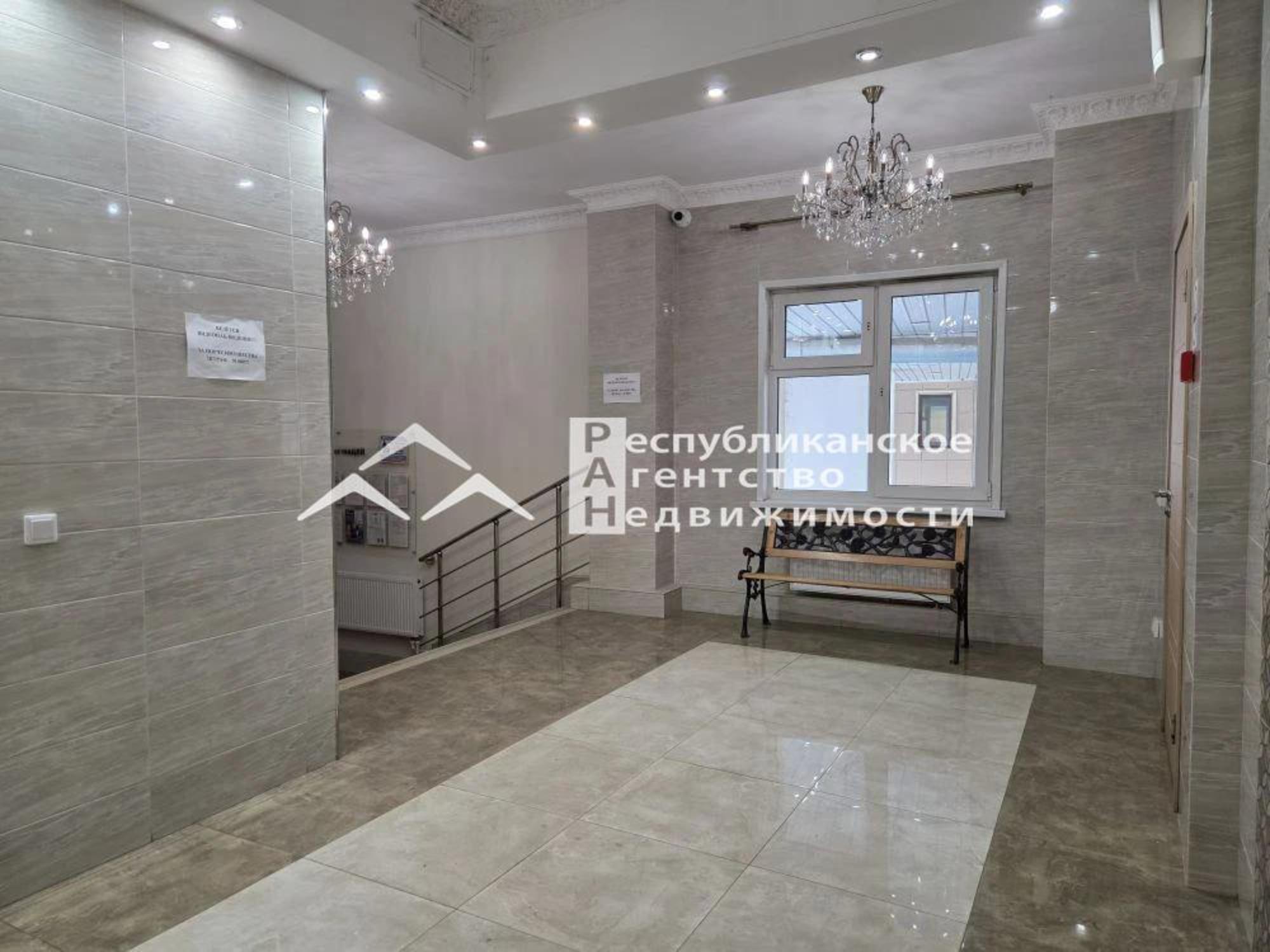 Купить квартиру за 12 000 000 рублей на Курашова, 6