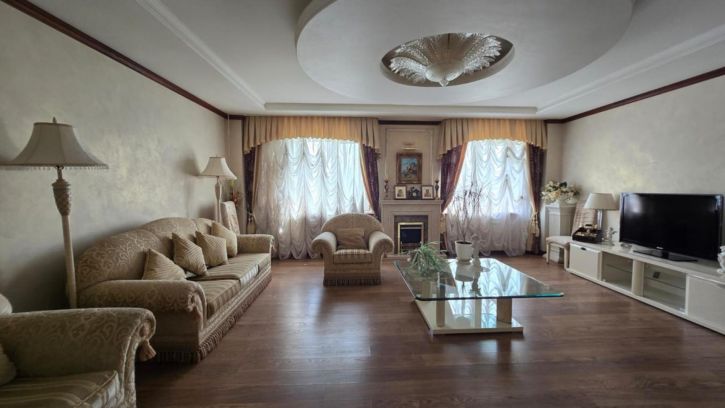 4-комн квартира Орджоникидзе, 43