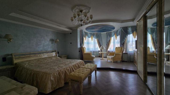4-комн квартира Орджоникидзе, 43