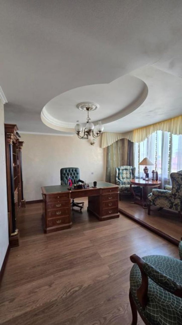 4-комн квартира Орджоникидзе, 43