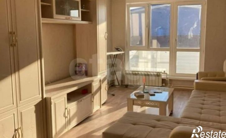 3-комн квартира улица Красильникова, 4,  д. 4