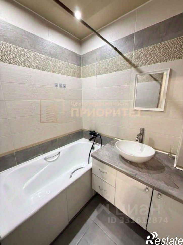 2-комн квартира ул Жорницкого, 7/32А,  д. 7/32А