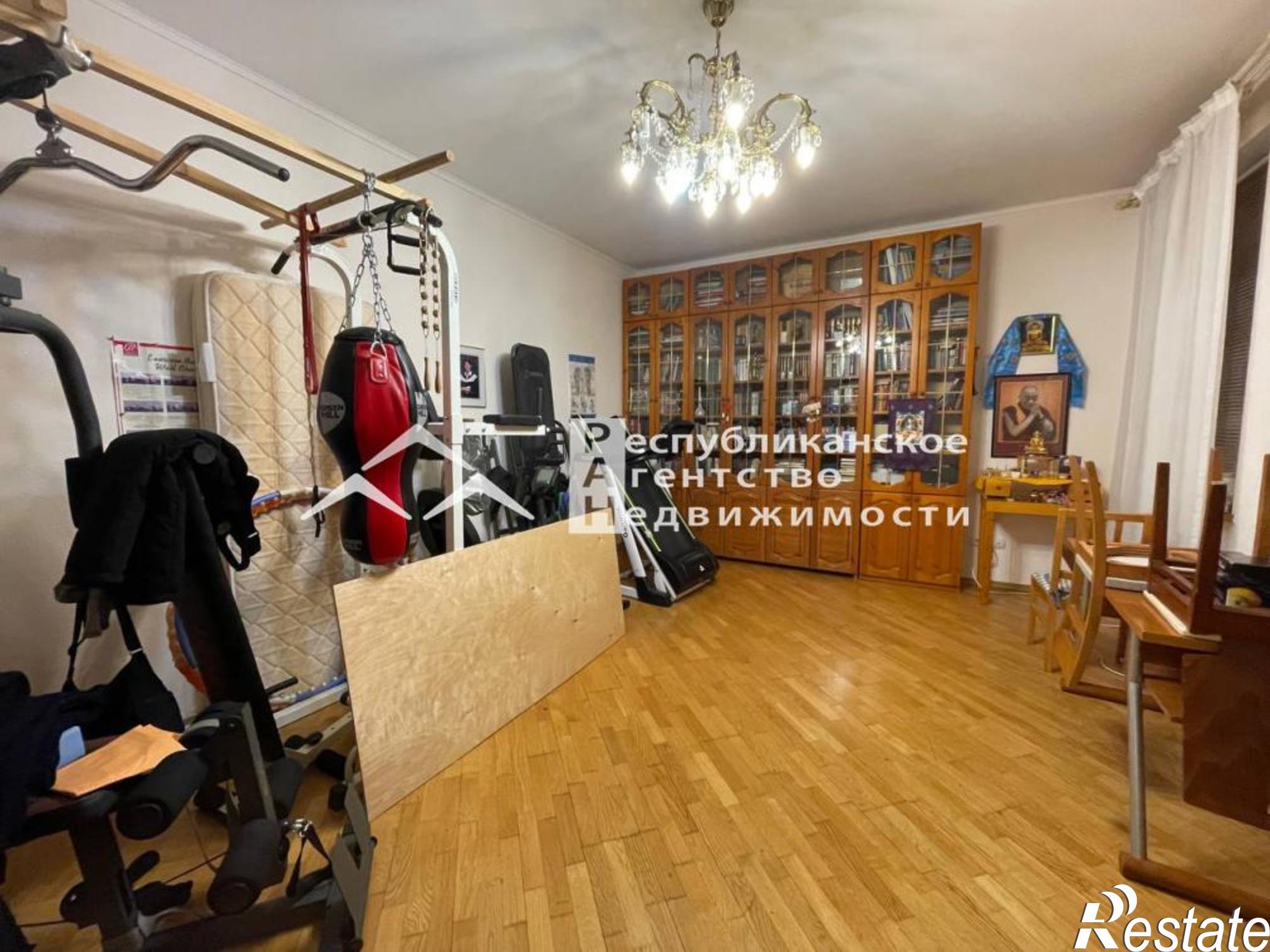 Купить квартиру за 18 000 000 рублей на Кирова, 7