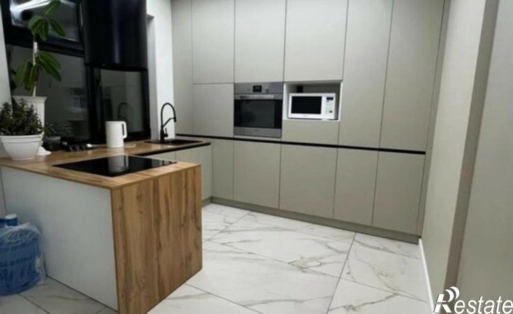 3-комн квартира ул Якутская, 1,  д. 1