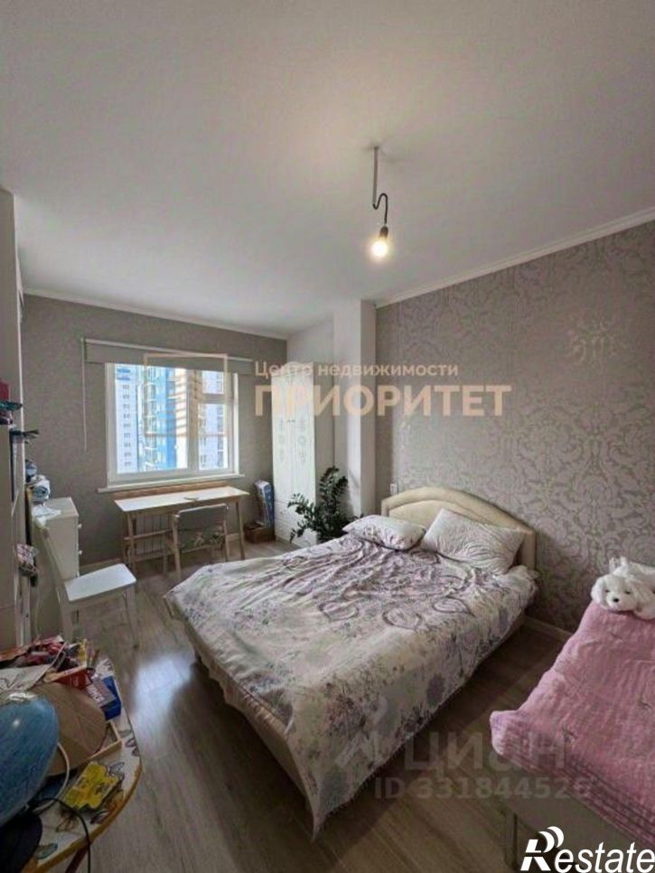 4-комн квартира пр-кт Михаила Николаева, 8/9,  д. 8/9