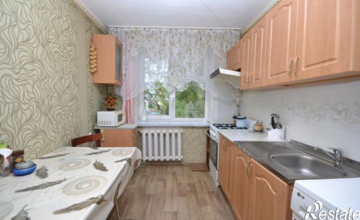 3-комн квартира ул Каландаришвили, 40,  д. 40
