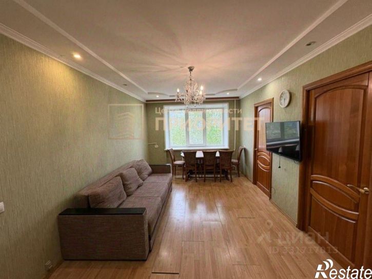 4-комн квартира ул Каландаришвили, 1,  д. 1
