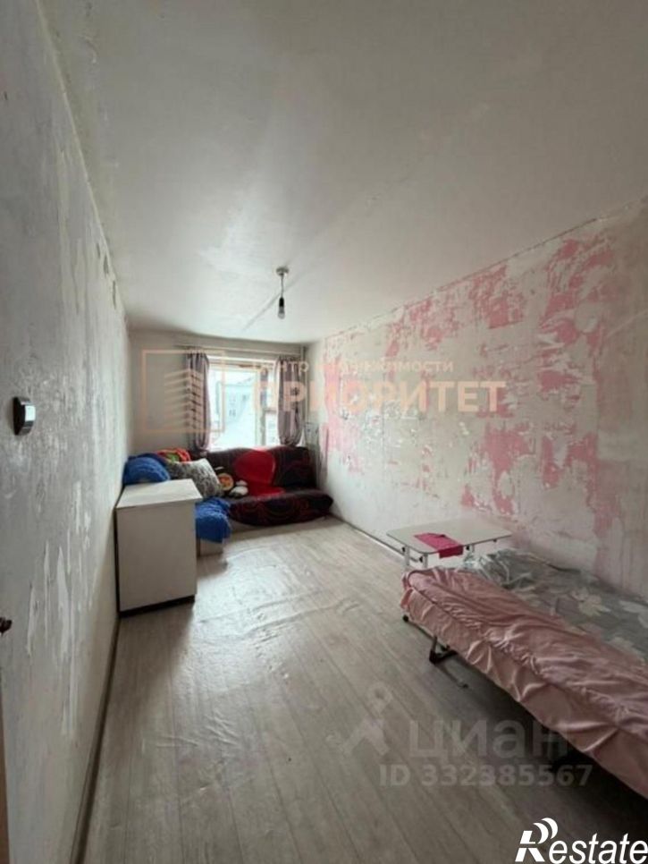 3-комн квартира ул Пояркова, 8,  д. 8
