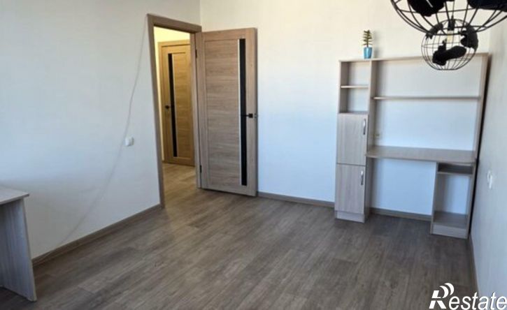 4-комн квартира ул Каландаришвили, 38/2,  д. 38/2