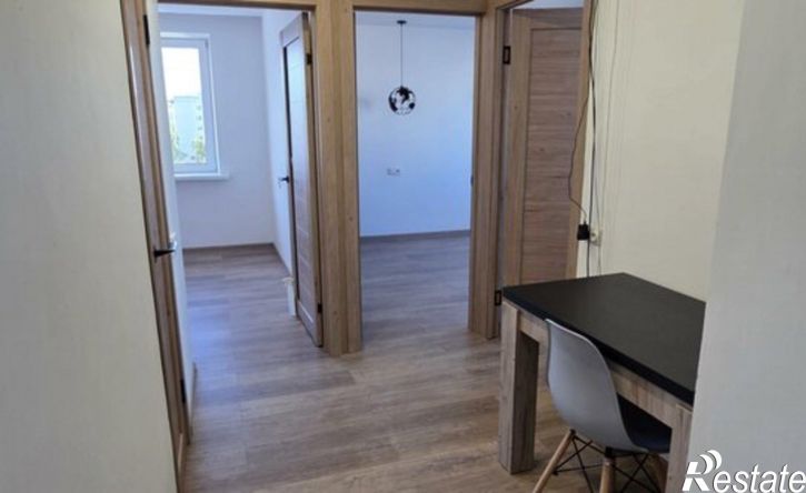 4-комн квартира ул Каландаришвили, 38/2,  д. 38/2