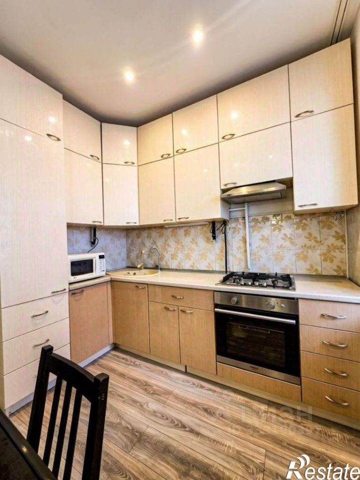 3-комн квартира ул Курнатовского, 1 4,  д. 1 4,  к. 4