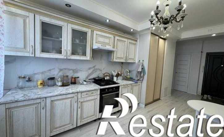 3-комн квартира проспект Михаила Николаева, 8 к9,  д. 8 к9
