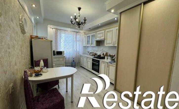 3-комн квартира проспект Михаила Николаева, 8 к9,  д. 8 к9