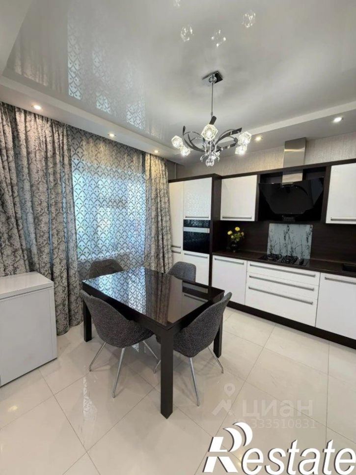 3-комн квартира улица Пояркова, 19,  д. 19