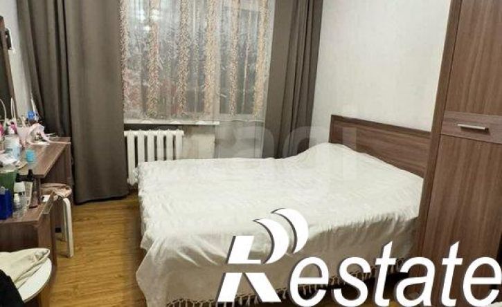 4-комн квартира улица Дзержинского, 8,  д. 8