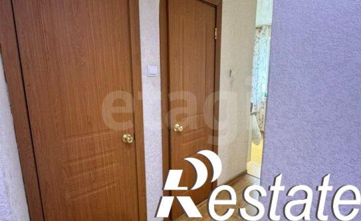 4-комн квартира улица Дзержинского, 8,  д. 8