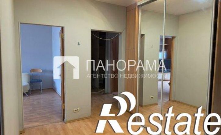 3-комн квартира улица Короленко, 7,  д. 7