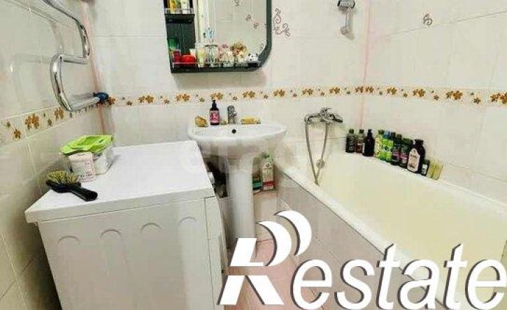 3-комн квартира улица Петровского, 10/2,  д. 10/2