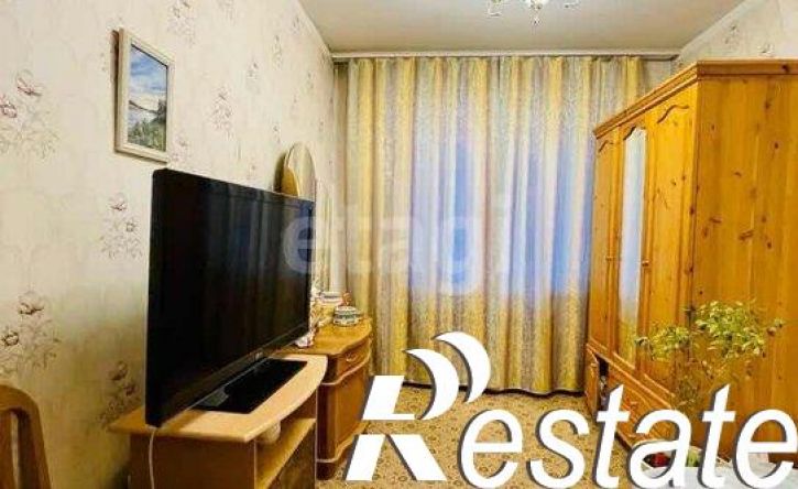 3-комн квартира улица Петровского, 10/2,  д. 10/2