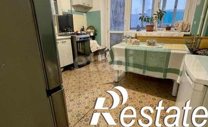 3-комн квартира улица Петровского, 10/2,  д. 10/2