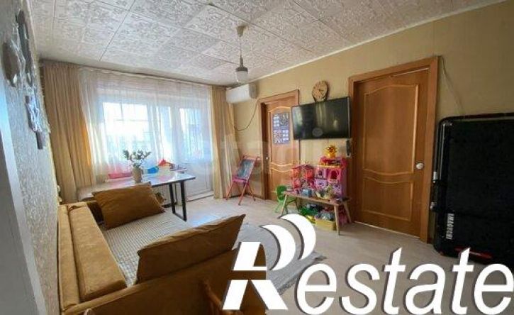 4-комн квартира улица Чиряева, 8,  д. 8