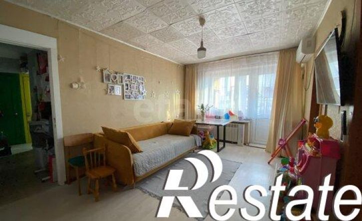 4-комн квартира улица Чиряева, 8,  д. 8