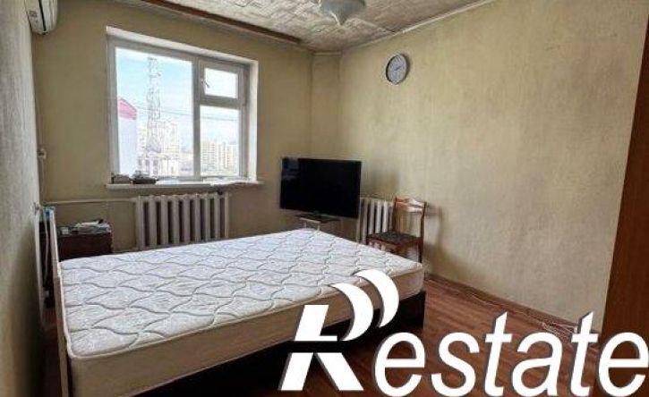 4-комн квартира улица Петровского, 27/2,  д. 27/2