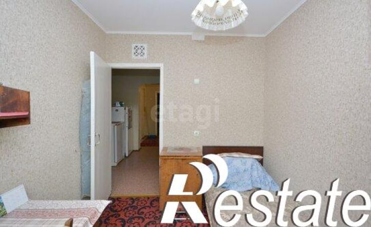 4-комн квартира улица Халтурина, 2,  д. 2